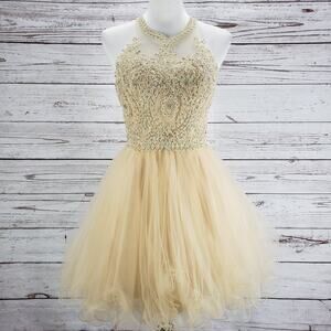 Dancing Queen Women's Beige Beaded Halter Tulle Mini Cocktail Dress Size Small